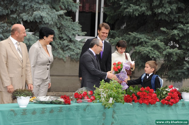 110 першоклашок пішли в школу №167 Харкова