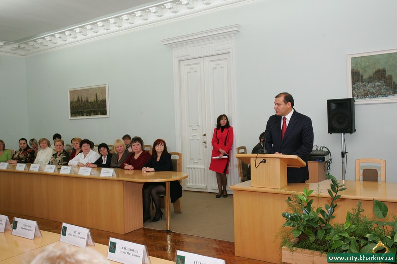 Місто вшановує працівників пошти
