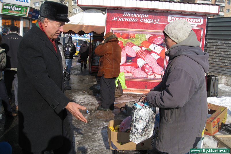 Місто продовжує звільнятися від незаконно встановлених об'єктів