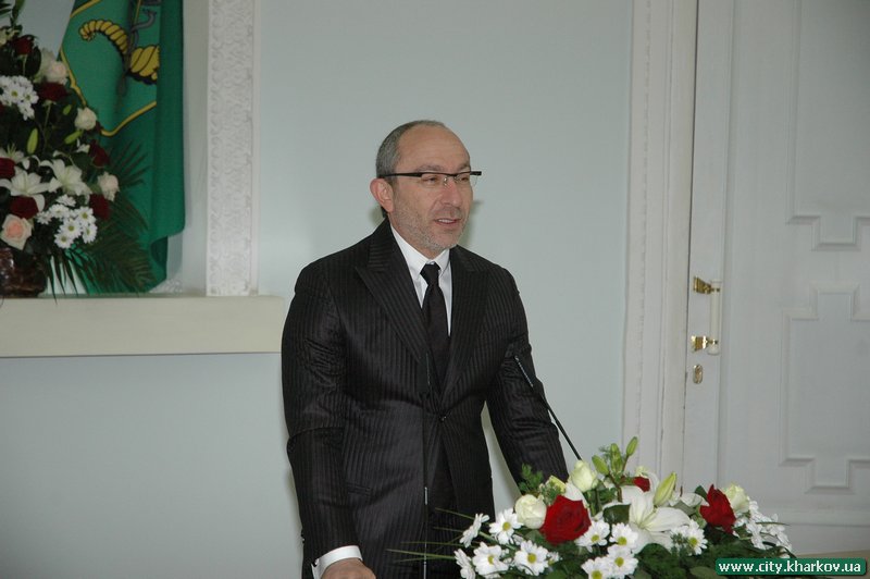Влада і банківські структури повинні разом брати участь у розвитку міста. Геннадій Кернес