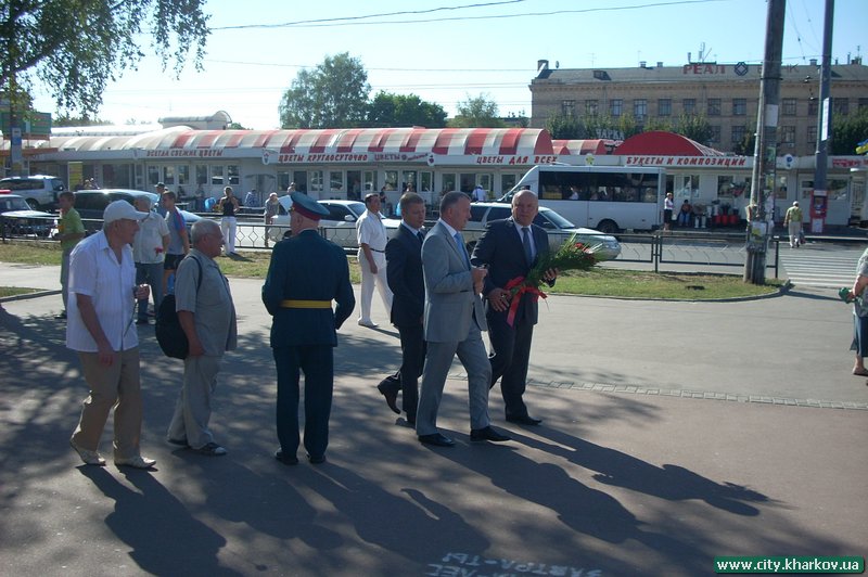 Віктор Христоєв взяв участь в урочистих покладаннях квітів
