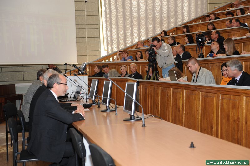 Харків'яни повинні бути впевнені в завтрашньому дні. Геннадій Кернес - 1