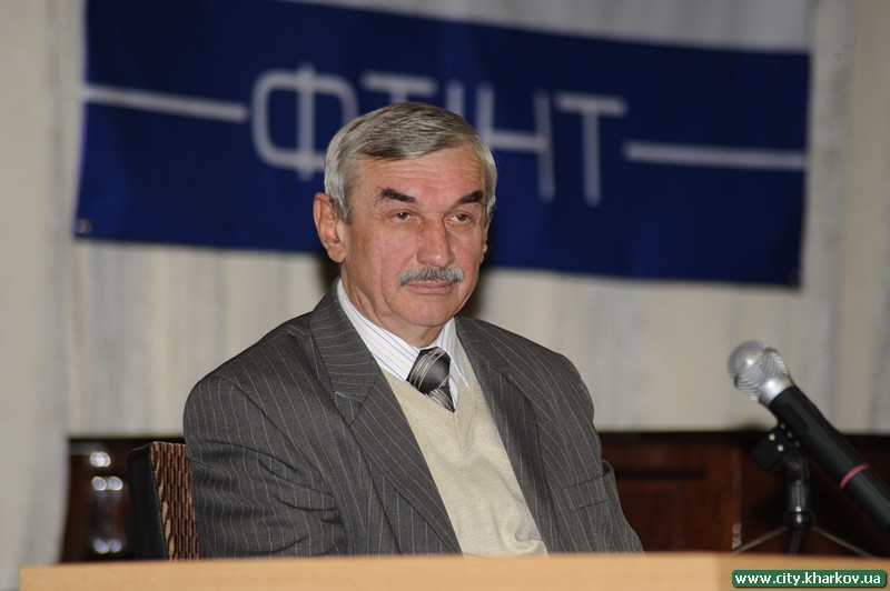 Геннадій Кернес зустрівся з колективом ФТІНТу