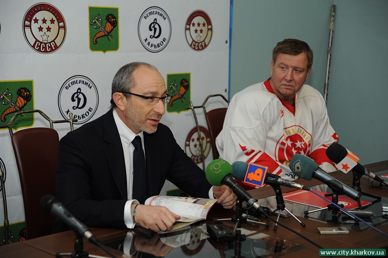 Відбувся товариський матч між командами ветеранів «Легенди хокею СРСР» і «Динамо» - Харків