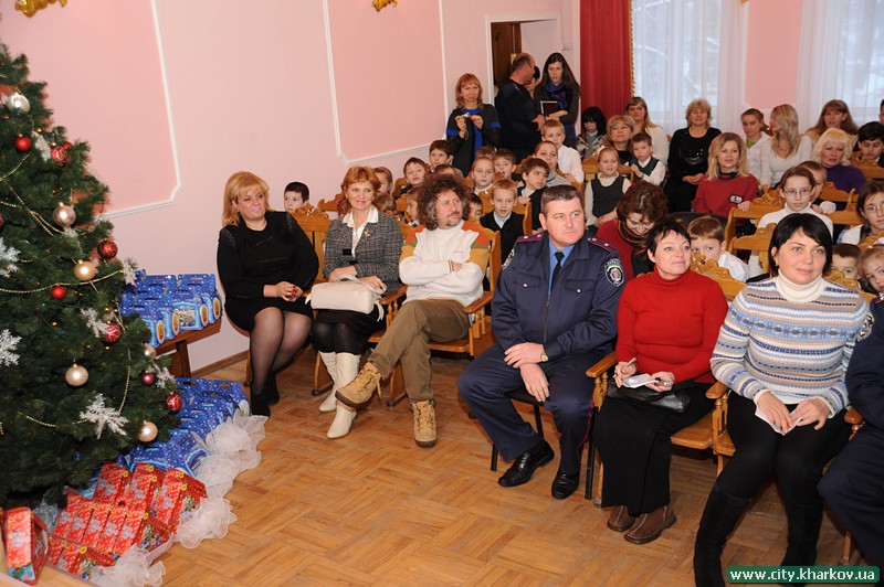 В школі-інтернаті для дітей, хворих на цукровий діабет, відсвяткували День Святого Миколая