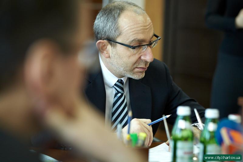  Геннадий Кернес провел выездной личный прием граждан на ОАО «Турбоатом»