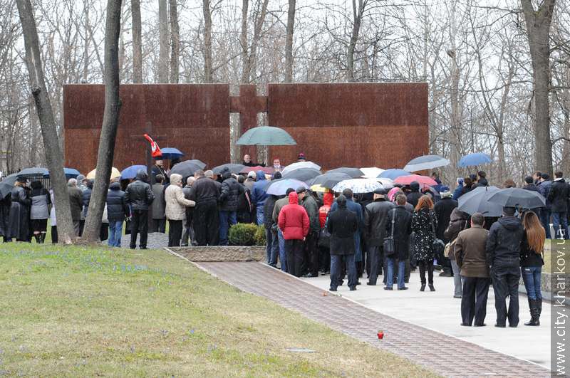У Харкові вшанували пам'ять жертв Катинської трагедії