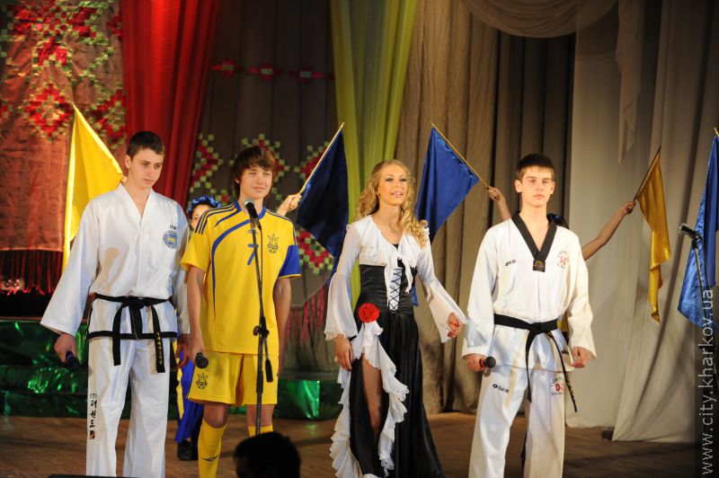 У Харкові нагородили переможців міського конкурсу «Учень року - 2011»