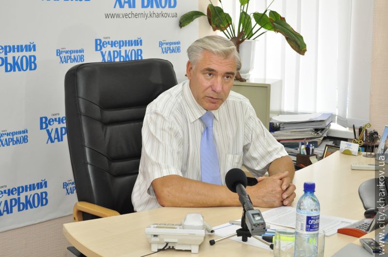 У редакції газети «Вечірній Харків» відбулася пряма лінія з директором Департаменту комунального господарства - 1