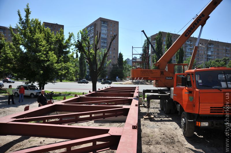 На проспекті Гагаріна до Дня міста планують побудувати надземний перехід