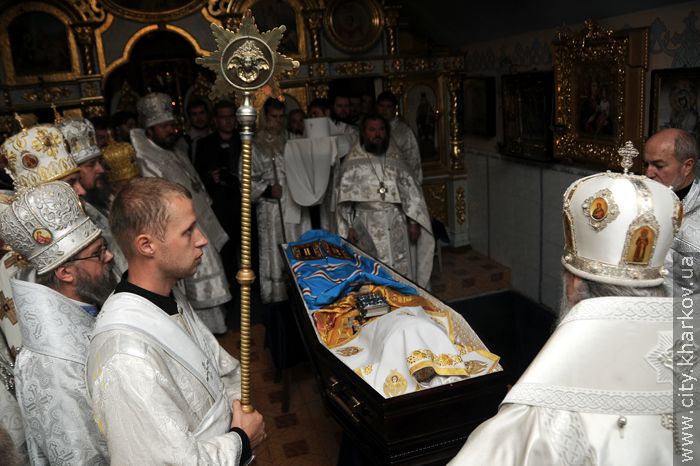Владику Никодима поховали в Свято-Благовіщенському соборі