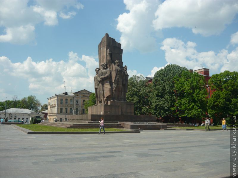 Геннадій Кернес: Міська влада піклується про пам'ятки радянської епохи краще від комуністів - 2