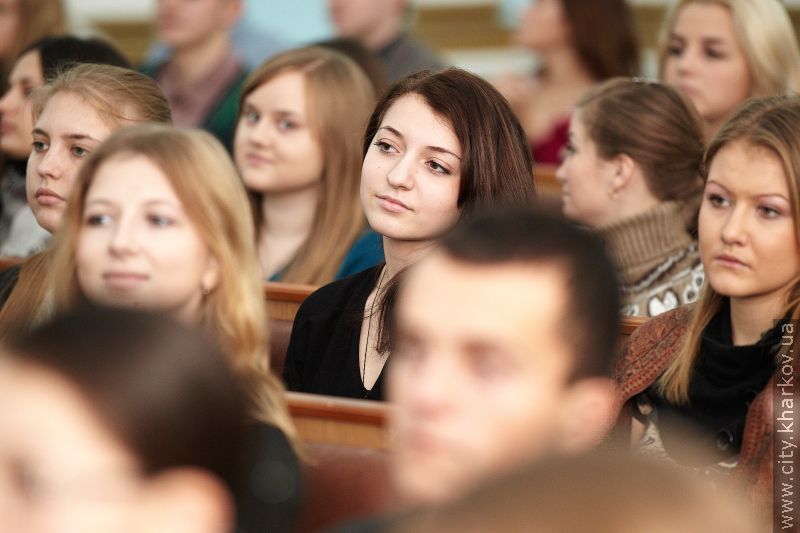 Геннадій Кернес нагородив викладачів юракадемії - 16