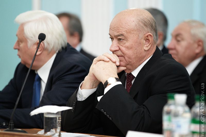 Геннадій Кернес нагородив викладачів юракадемії - 19
