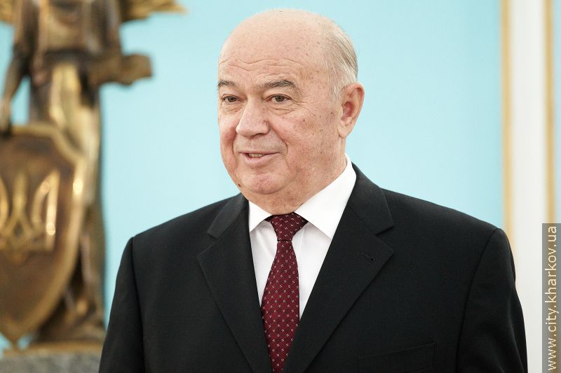 Геннадій Кернес нагородив викладачів юракадемії - 21