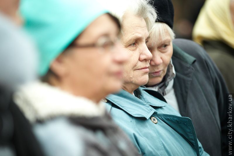 На території 17-ї лікарні освятили місце під храм - 14