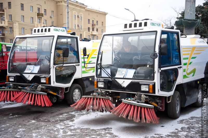 У свята харківські шляховики працюватимуть посилено - 6