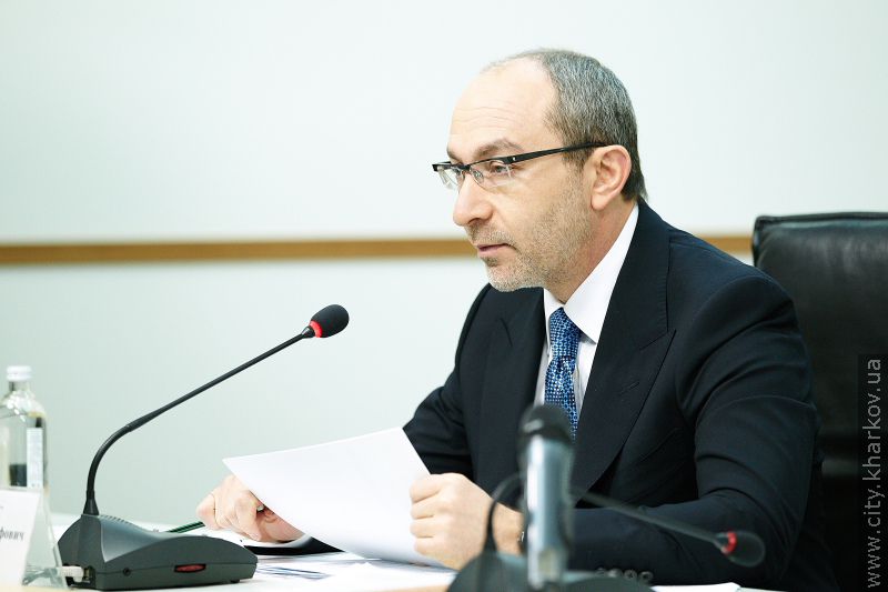 Геннадій Кернес: Міська влада відновлює житловий фонд, не ремонтований десятиліттями - 30