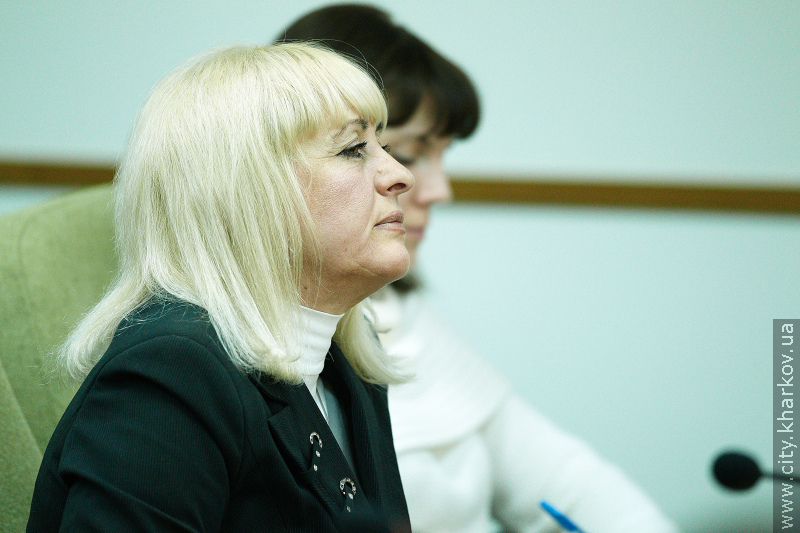 Геннадій Кернес: Міська влада відновлює житловий фонд, не ремонтований десятиліттями - 35