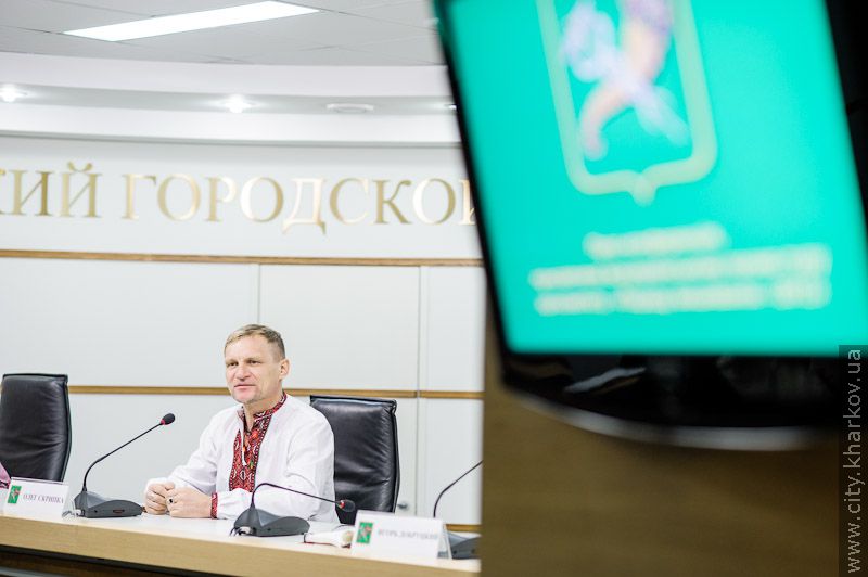 Прес-конференція, присвячена всеукраїнському промо-туру оргкомітету «Параду вишиванок - 2012»