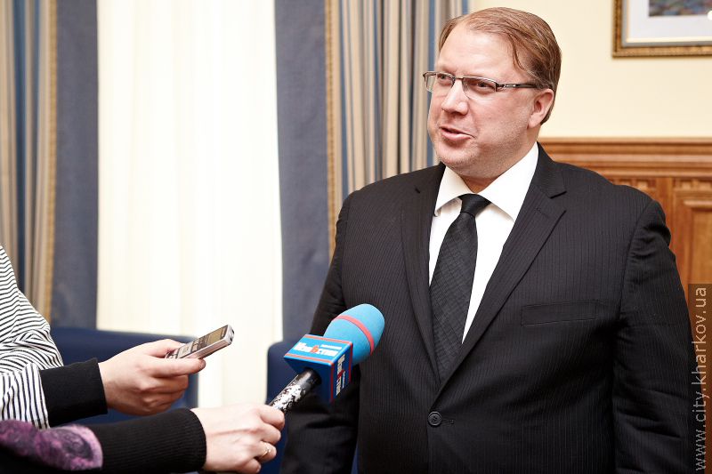 Геннадій Кернес зустрівся з послом Канади Троєм Лулашником - 2