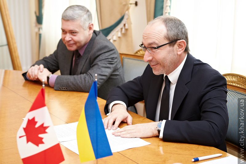 Геннадій Кернес зустрівся з послом Канади Троєм Лулашником - 6