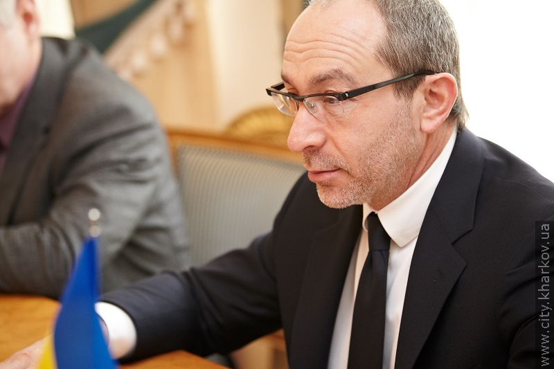 Геннадій Кернес зустрівся з послом Канади Троєм Лулашником - 14