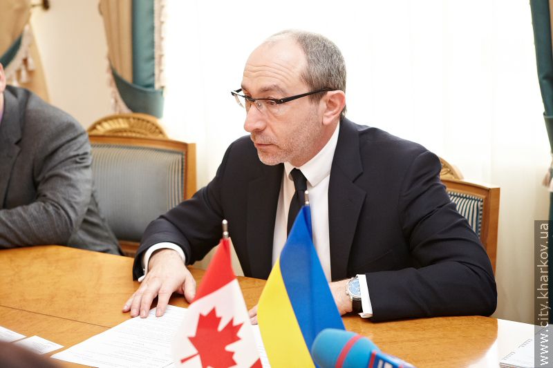 Геннадій Кернес зустрівся з послом Канади Троєм Лулашником - 19
