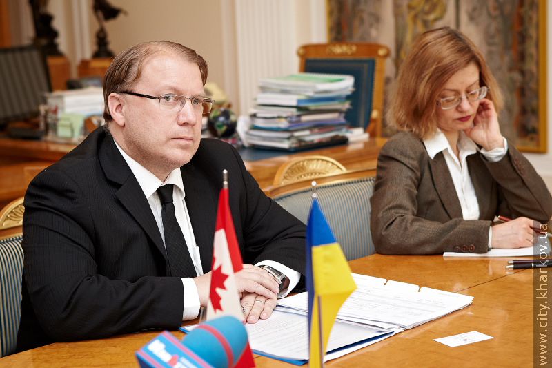 Геннадій Кернес зустрівся з послом Канади Троєм Лулашником - 20