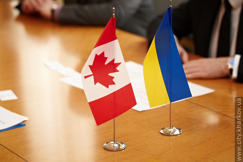 Геннадій Кернес зустрівся з послом Канади Троєм Лулашником - 22