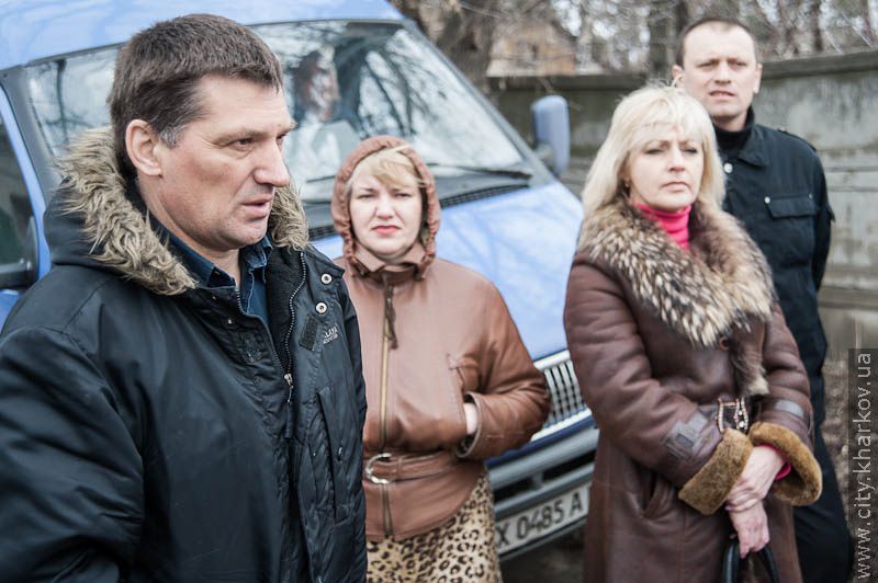 По вулиці Чуваській у Жовтневому районі приведуть до ладу дорогу і тротуар