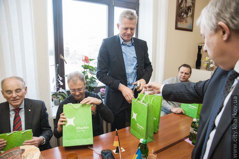 Німецький благодійний фонд допоможе харків'янам на 7 тисяч євро - 11