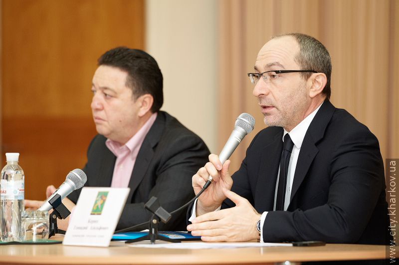 Геннадій Кернес провів зустріч з ветеранами Ленінського району
