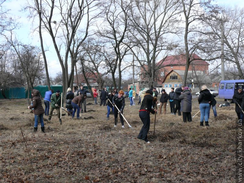 У районах міста відбулися суботники - 1