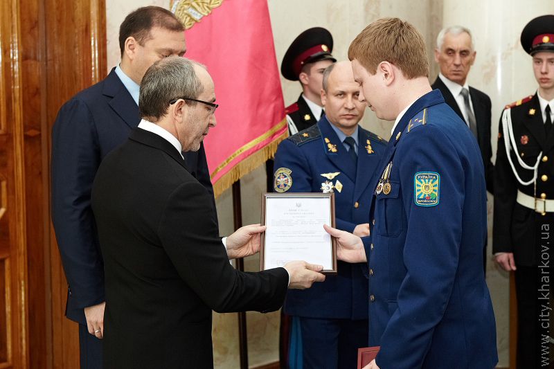 Батькам загиблого Володимира Березюка і його товаришам по службі вручили нагороди - 1