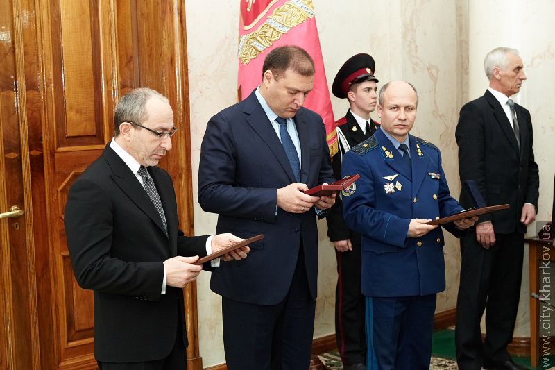 Батькам загиблого Володимира Березюка і його товаришам по службі вручили нагороди - 6