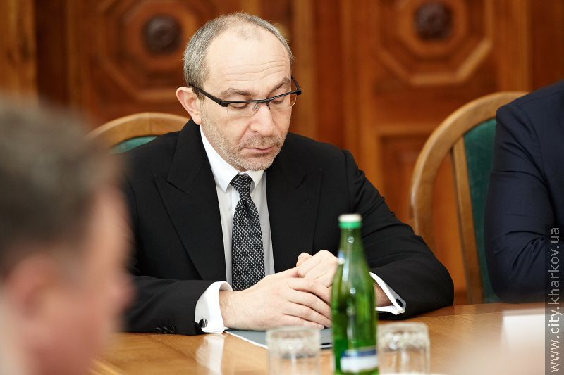 Батькам загиблого Володимира Березюка і його товаришам по службі вручили нагороди - 12