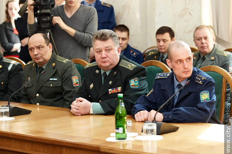 Батькам загиблого Володимира Березюка і його товаришам по службі вручили нагороди - 36