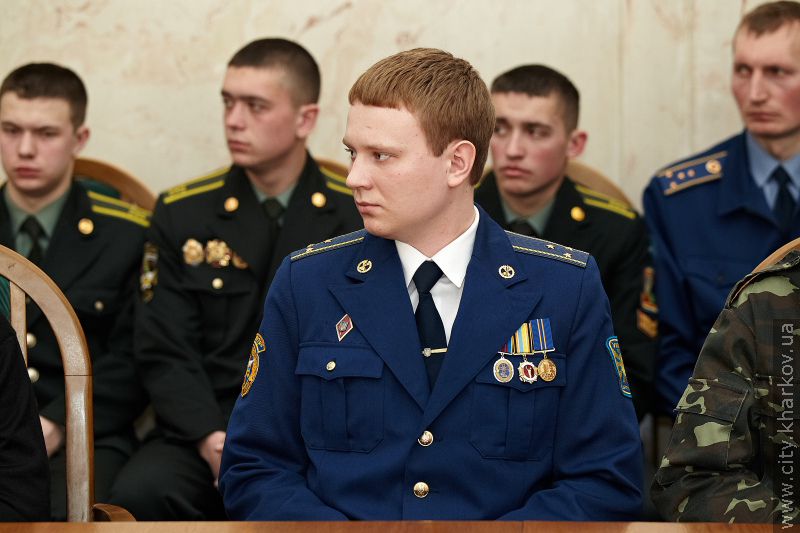 Батькам загиблого Володимира Березюка і його товаришам по службі вручили нагороди - 37
