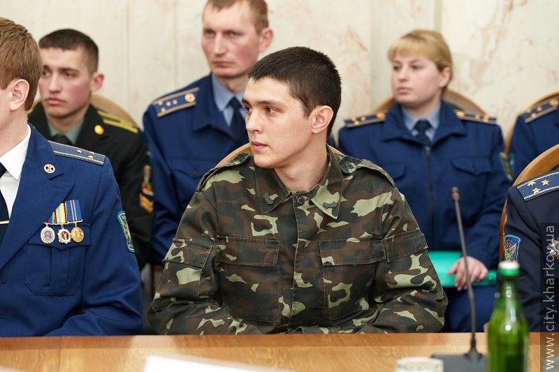 Батькам загиблого Володимира Березюка і його товаришам по службі вручили нагороди - 38