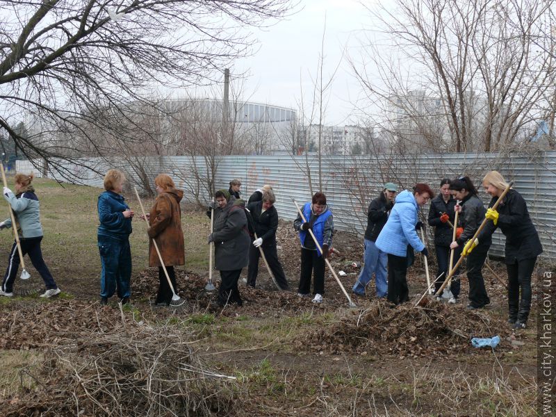 У районах міста відбулися суботники - 2