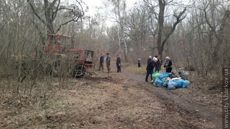 У районах міста відбулися суботники - 5