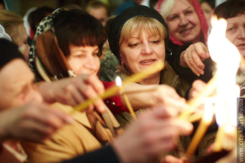 Геннадій Кернес передав харків'янам благодатний вогонь - 41