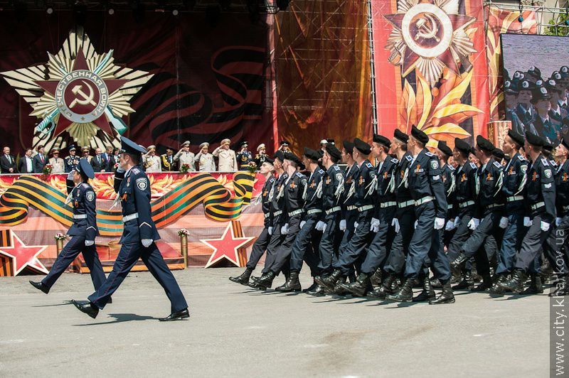 На майдані Свободи пройшов військово-театралізований парад - 43