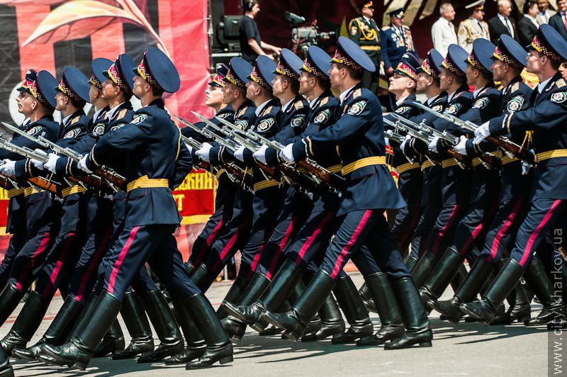 На майдані Свободи пройшов військово-театралізований парад - 45