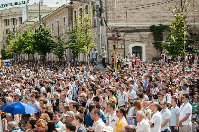 На майдані Свободи пройшов військово-театралізований парад - 49