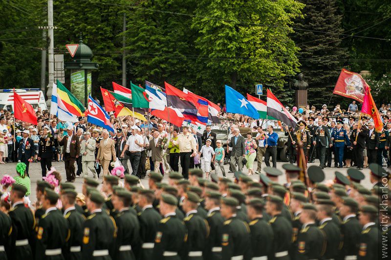 На майдані Свободи пройшов військово-театралізований парад - 66