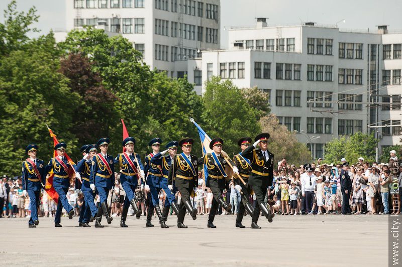 На майдані Свободи пройшов військово-театралізований парад - 86