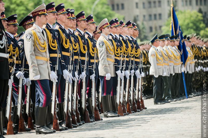На майдані Свободи пройшов військово-театралізований парад - 90
