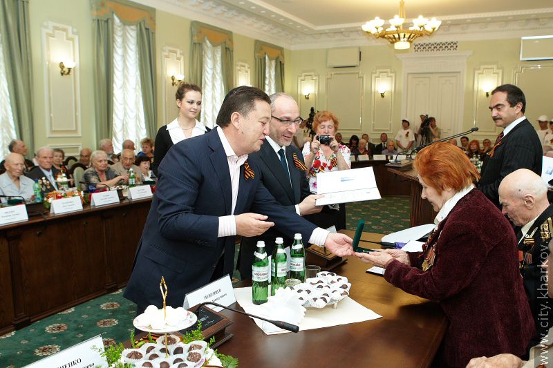 Геннадій Кернес провів урочистий прийом ветеранів - 70